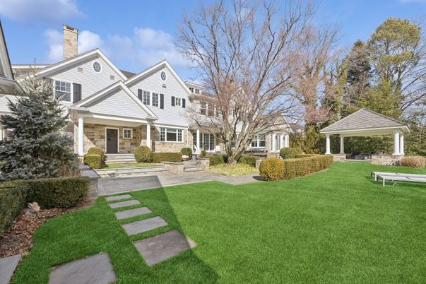 Backyard, Exterior, Facade, Queen Anne Victorian