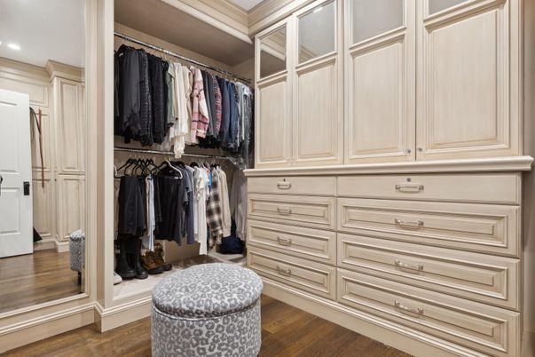 Interior, Recessed Lighting, Walk-in Closets, Wood Texture Flooring