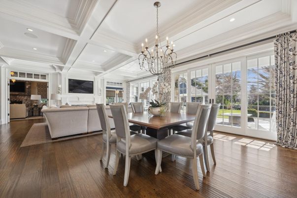 Chandelier, Dining room, Interior, Living room, Pendant Lights, Recessed Lighting, Wood Texture Flooring