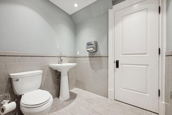 Bathroom, Interior, Recessed Lighting