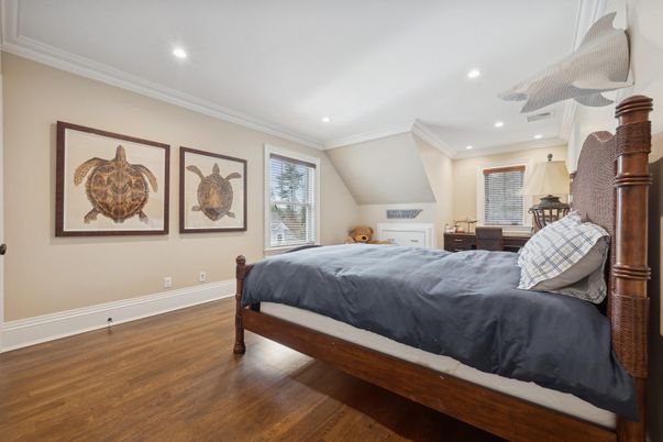 Bedroom, Interior, Recessed Lighting, Wood Texture Flooring
