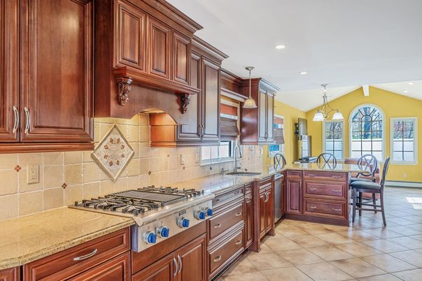 Dining room, Interior, Kitchen, Pendant Lights, Recessed Lighting