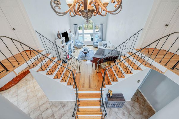 Chandelier, Dining room, Interior