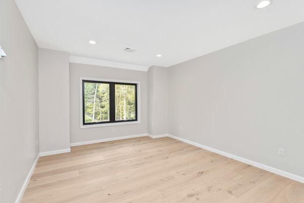Empty room, Interior, Recessed Lighting, Wood Texture Flooring