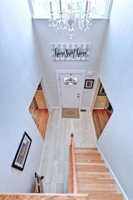 Chandelier, Interior, Wood Texture Flooring