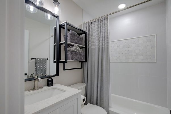 Bathroom, Interior, Recessed Lighting