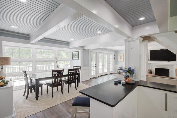Dining room, Fireplace, Interior, Recessed Lighting, Wood Texture Flooring