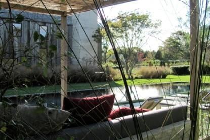 Exterior, Lake