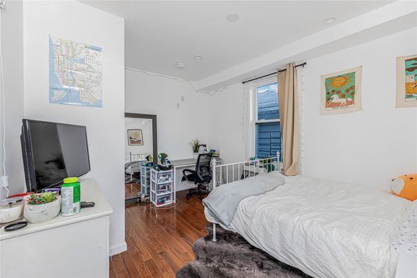Bedroom, Home Office, Interior, Recessed Lighting, Wood Texture Flooring