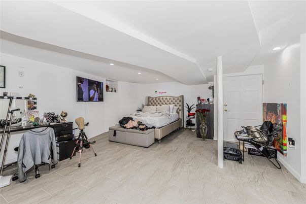 Interior, Marble, Recessed Lighting