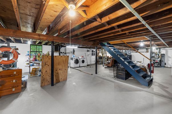 Interior, Washer, Wooden Beams, Wooden Ceilings