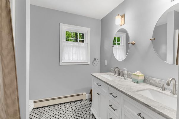 Bathroom, Dual Sink Vanities, Interior