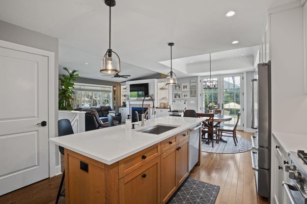 Dining room, Interior, Kitchen, Living room, Pendant Lights, Recessed Lighting, Stainless Steel Appliances, Wood Texture Flooring