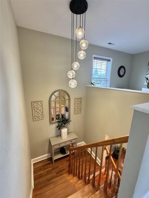 Interior, Pendant Lights, Wood Texture Flooring