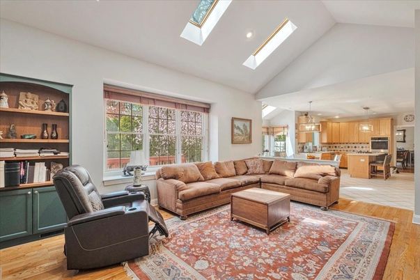 Interior, Kitchen, Living room, Pendant Lights, Recessed Lighting, Wood Texture Flooring