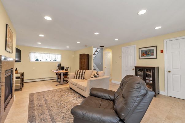Fireplace, Interior, Living room, Recessed Lighting