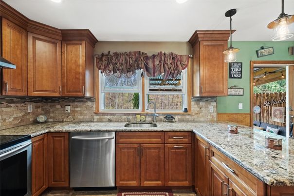 Interior, Kitchen, Pendant Lights, Recessed Lighting, Stainless Steel Appliances