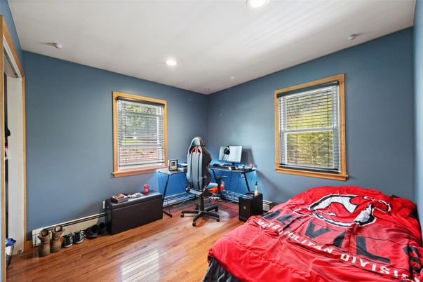 Bedroom, Fitness Equipment, Home Office, Interior, Recessed Lighting, Wood Texture Flooring