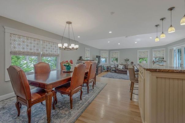Chandelier, Dining room, Interior, Living room, Pendant Lights, Recessed Lighting, Wood Texture Flooring