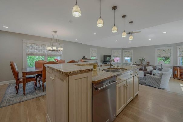 Dining room, Interior, Kitchen, Living room, Pendant Lights, Recessed Lighting, Wood Texture Flooring