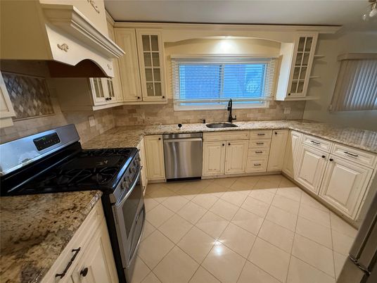 Interior, Kitchen, Stainless Steel Appliances