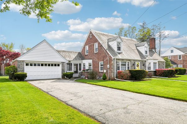 Attached, Exterior, Facade, Brick Facade, Cape Cod
