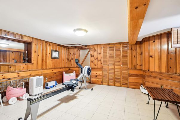 Fitness Equipment, Interior, Wooden Beams, Wooden Walls