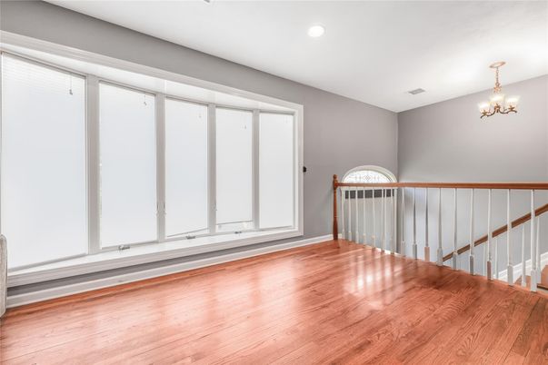 Chandelier, Empty room, Interior, Recessed Lighting, Wood Texture Flooring