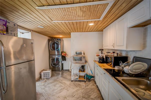 Interior, Kitchen, Marble, Recessed Lighting, Washer, Wooden Ceilings