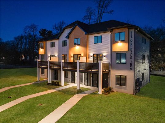 Backyard, Exterior, Facade, Farmhouse