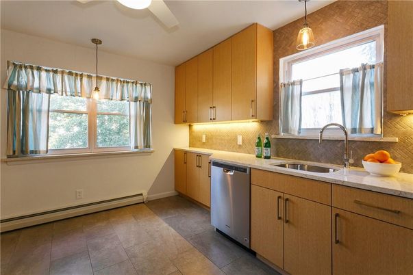 Interior, Kitchen, Pendant Lights, Stainless Steel Appliances