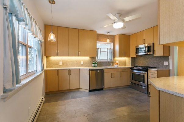Interior, Kitchen, Pendant Lights, Stainless Steel Appliances