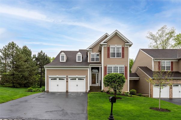Attached, Exterior, Facade, Farmhouse