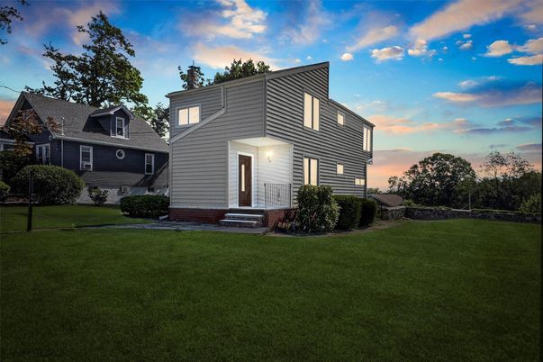 Backyard, Exterior, Facade, Farmhouse