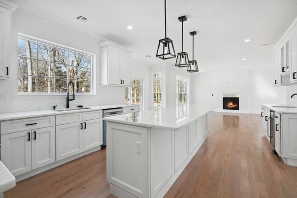 Fireplace, Interior, Kitchen, Pendant Lights, Recessed Lighting, Wood Texture Flooring
