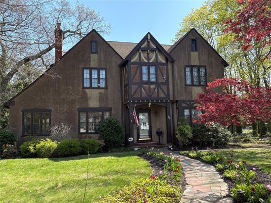 Exterior, Facade, Tudor Revival