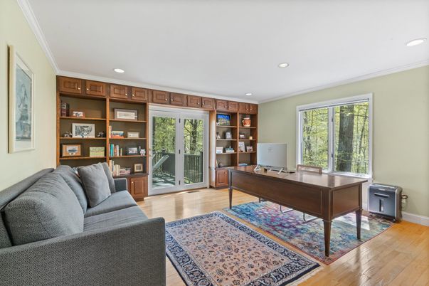 Home Office, Interior, Recessed Lighting, Wood Texture Flooring