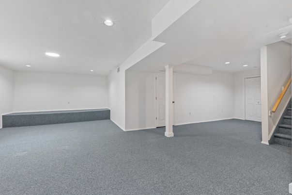 Empty room, Interior, Recessed Lighting