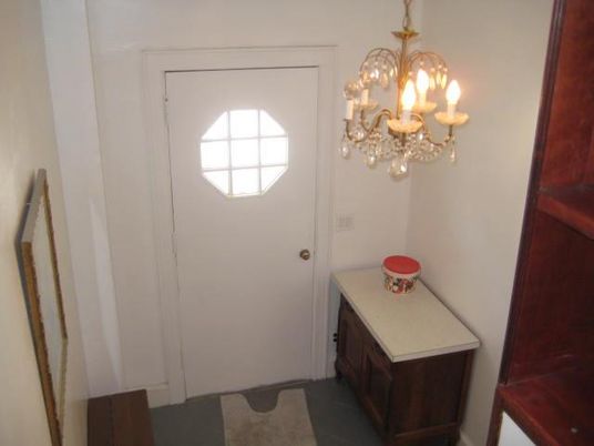 Chandelier, Interior