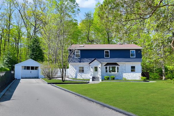 Backyard, Detached Garage, Exterior, Facade, Split Level