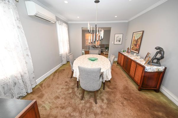Dining room, Interior, Pendant Lights, Recessed Lighting