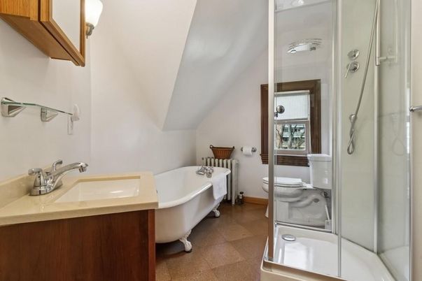 Bathroom, Free Standing Baths, Interior