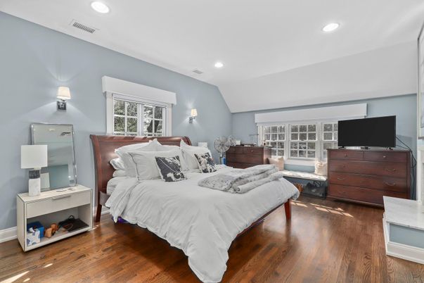 Bedroom, Interior, Recessed Lighting, Wood Texture Flooring