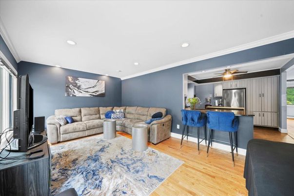 Interior, Kitchen, Living room, Recessed Lighting, Wood Texture Flooring