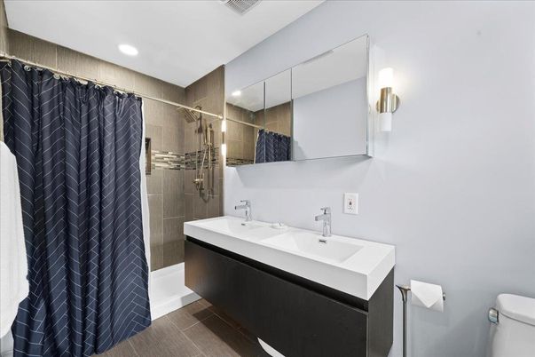 Bathroom, Interior, Recessed Lighting