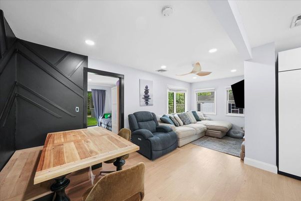 Interior, Living room, Recessed Lighting, Wood Texture Flooring