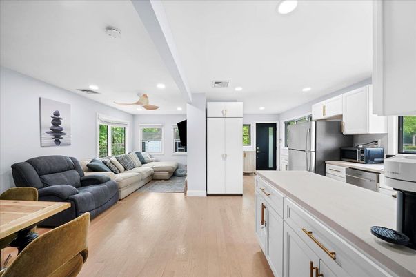 Interior, Kitchen, Living room, Recessed Lighting, Wood Texture Flooring