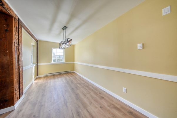 Empty room, Interior, Pendant Lights, Wood Texture Flooring