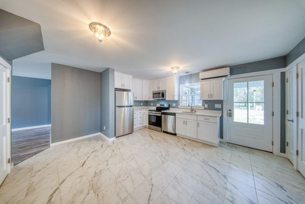 Interior, Kitchen, Marble, Stainless Steel Appliances