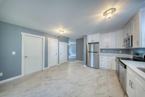 Interior, Kitchen, Marble, Stainless Steel Appliances